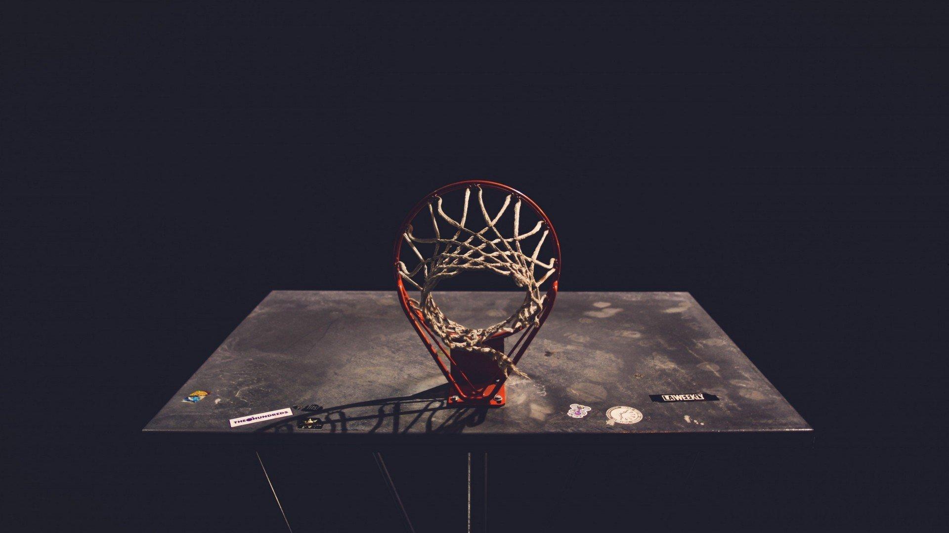 亚冠冠军俱乐部见证浪漫时刻！美女球员赛场婚礼惊艳全场，排面十足